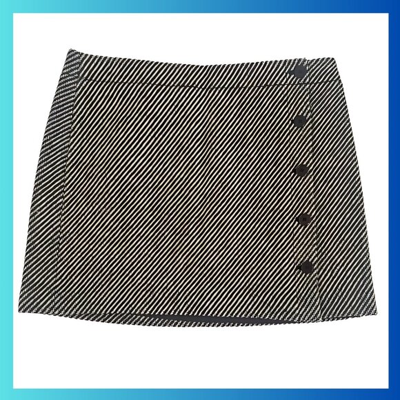 Vintage J. Crew Wool Blend Brown/Beige Diagonal Stripe Button Skirt (size 4) - Picture 10 of 10